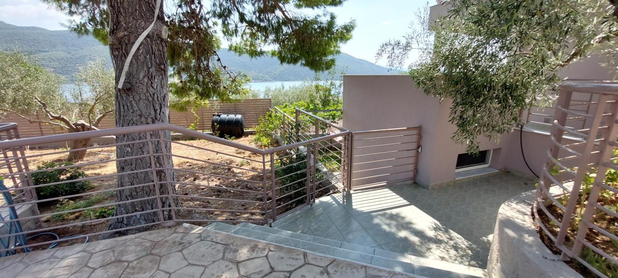 Guesthouse Aggelos Porto Germeno Exterior photo